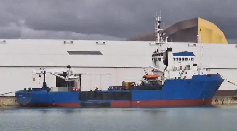Containerskip til salgs