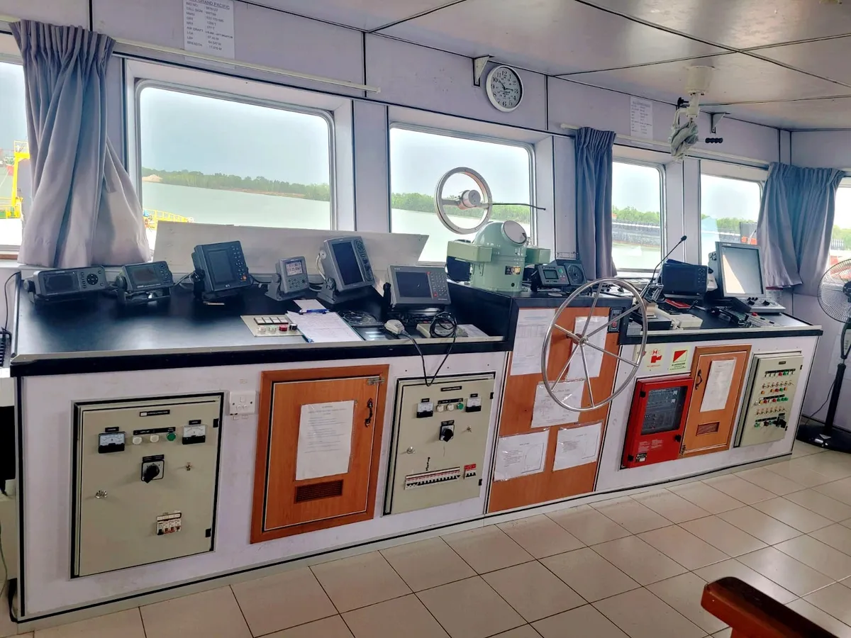 Landingsfartøy, tank til salgs