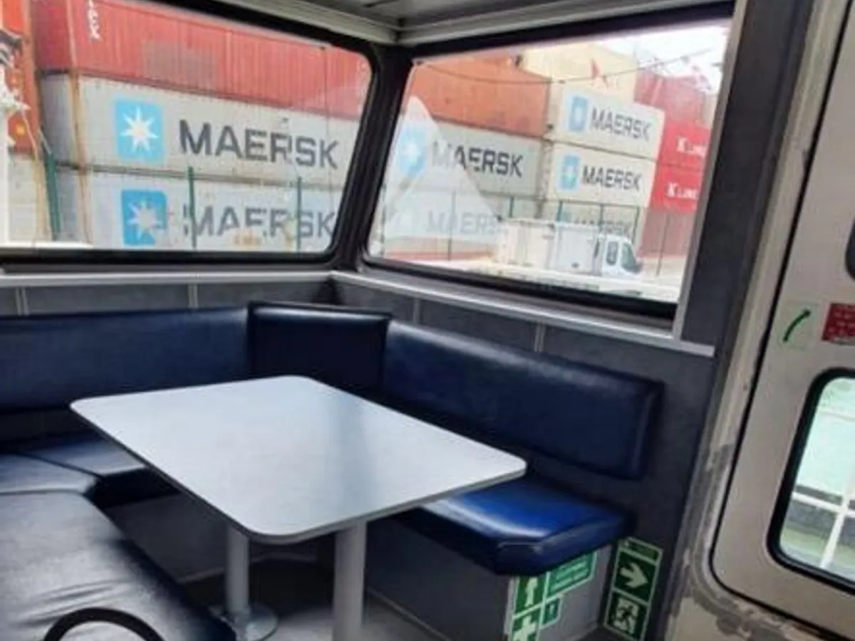 Arbeidsbåter til salgs