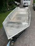 Arbeidsbåter til salgs