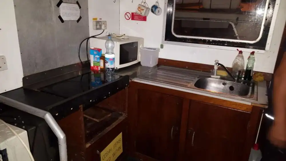 Arbeidsbåter til salgs