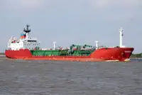 Oil/Chemical tanker til salgs
