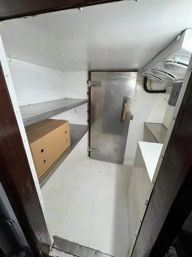 Containerskip til salgs