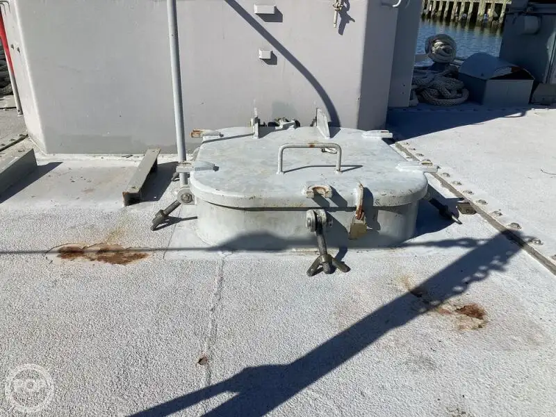 Landingsfartøy, tank til salgs