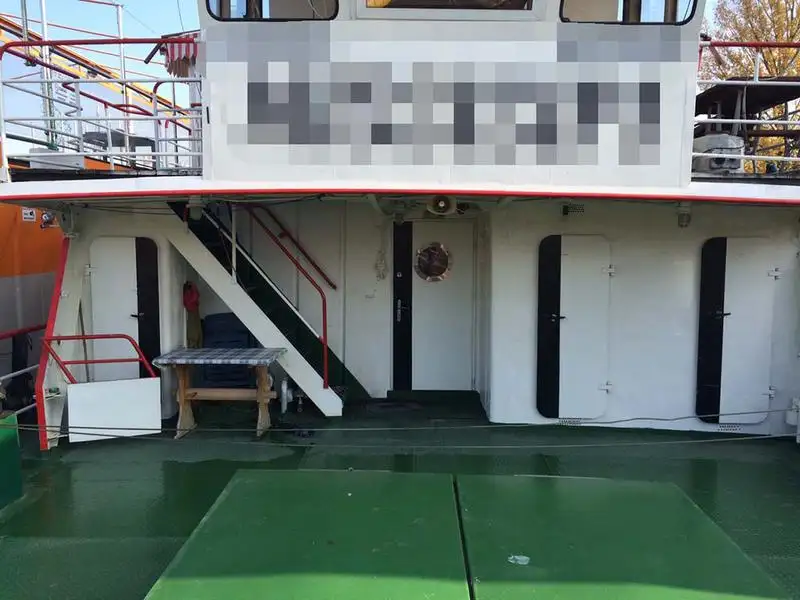 Containerskip til salgs