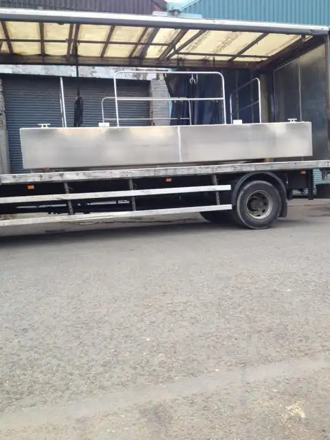 Containerskip til salgs