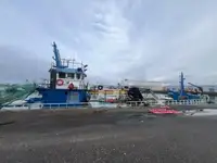 Arbeidsbåter til salgs