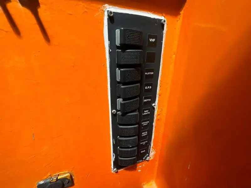 Arbeidsbåter til salgs