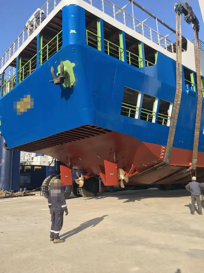 Ro-Ro-skip til salgs
