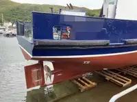 Arbeidsbåter til salgs