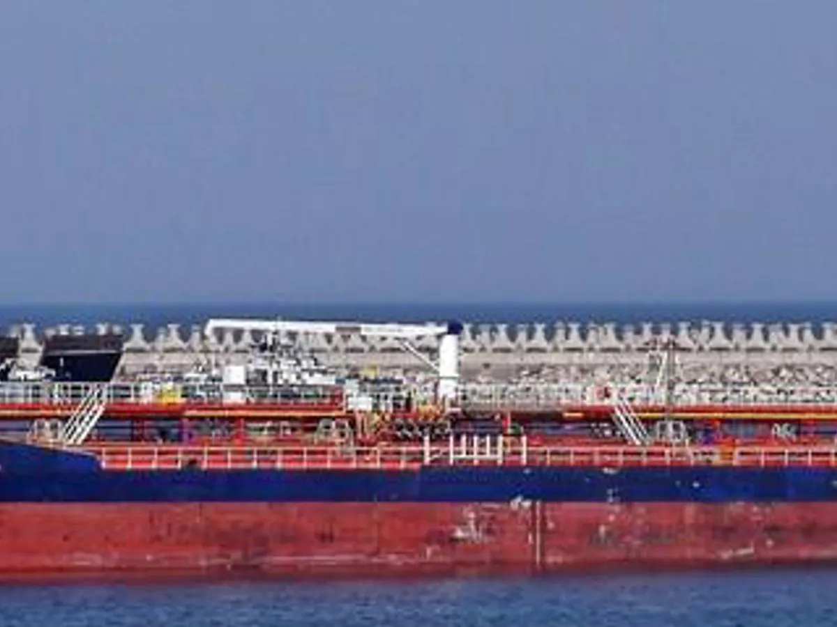 Olje-/kjemikalietanker til salgs