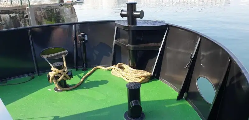 Arbeidsbåter til salgs