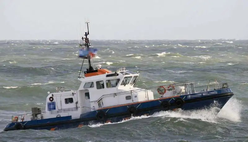 Mannskapsbåt til salgs