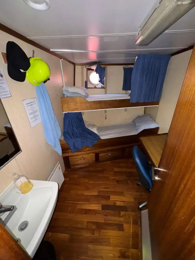 Containerskip til salgs