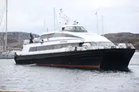 Katamaran til salgs