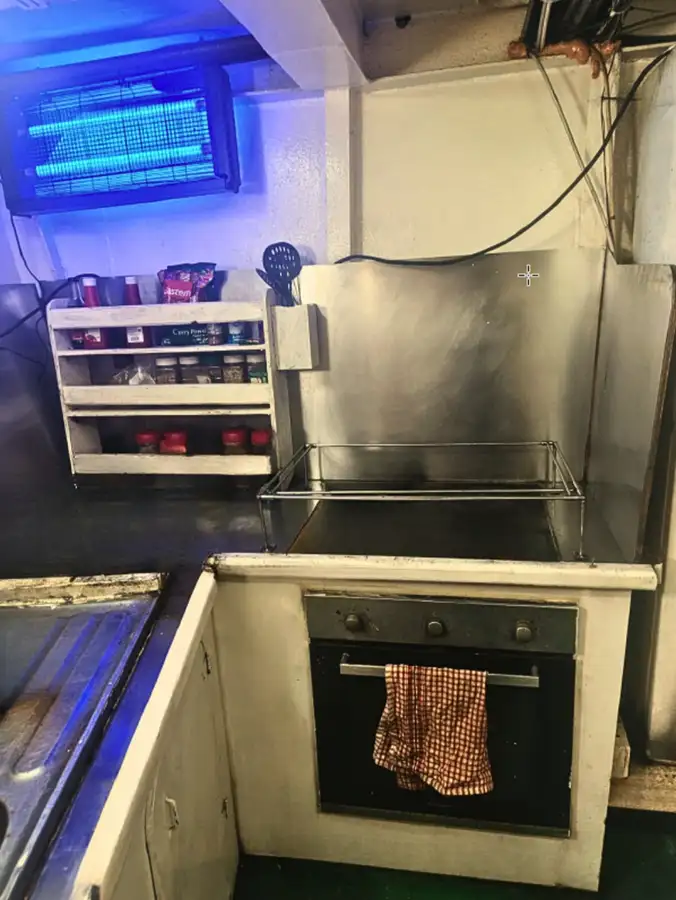 Arbeidsbåter til salgs