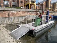 Containerskip til salgs