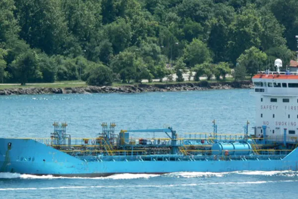 Oil/Chemical tanker for sale