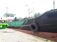Oil/Chemical tanker til salgs