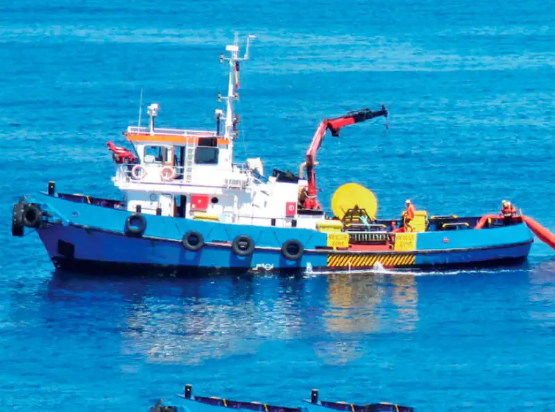 Slepebåt til salgs