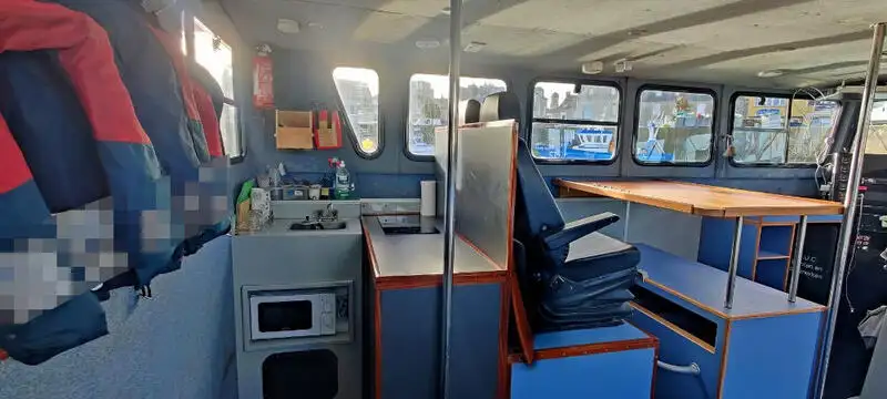 Containerskip til salgs
