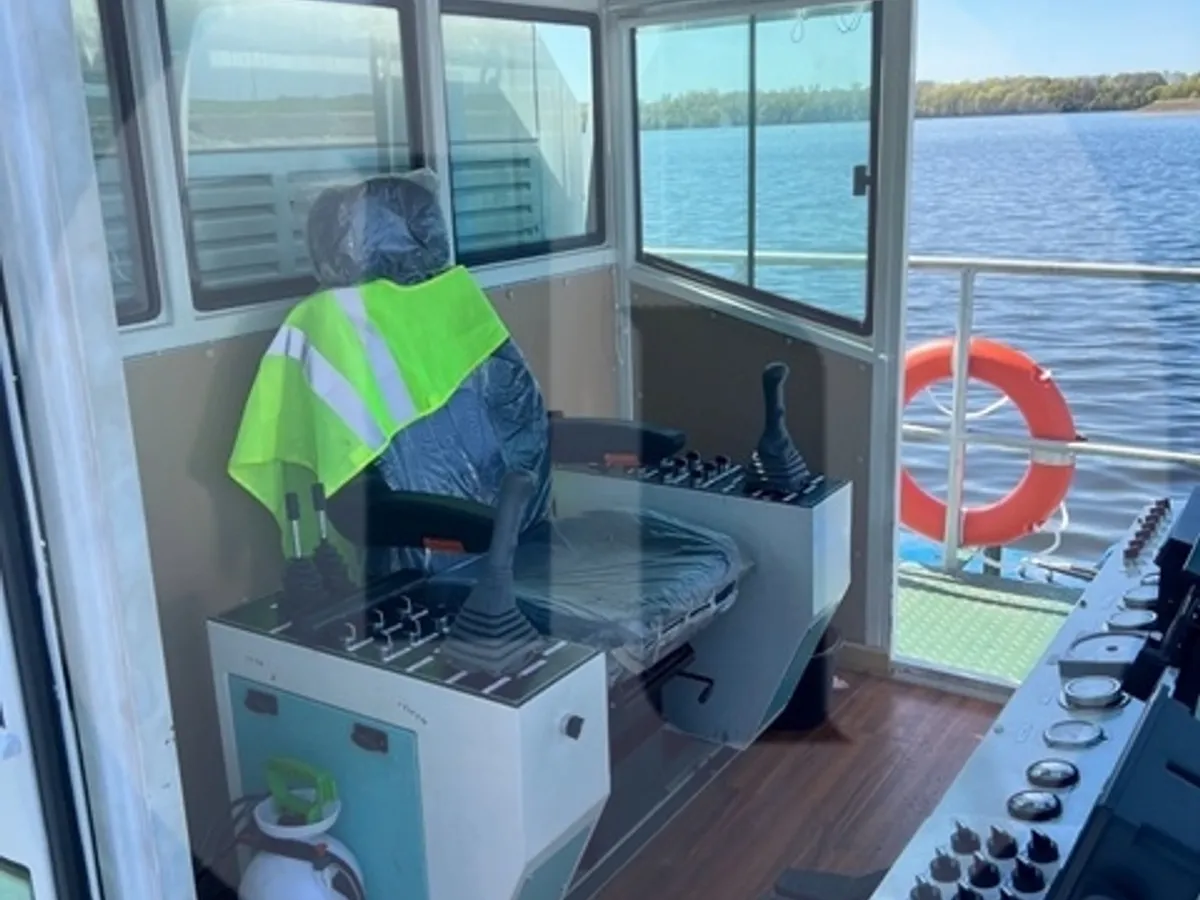 Arbeidsbåter til salgs