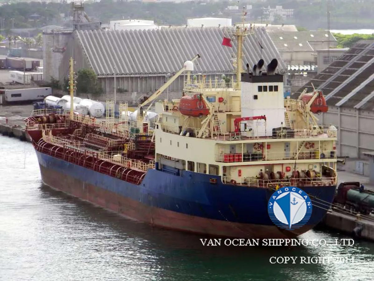 Olje-/kjemikalietanker til salgs