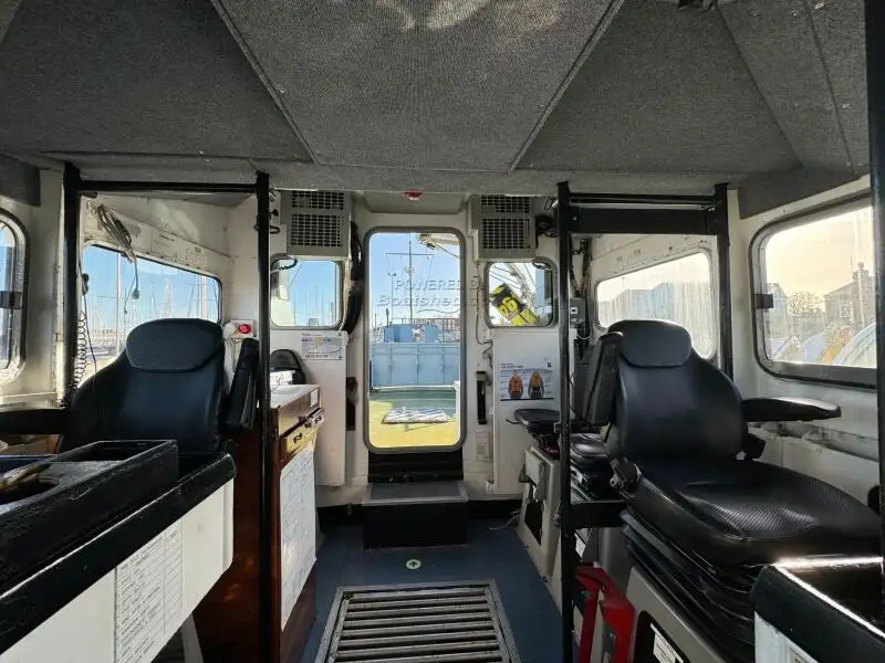 Patruljebåt til salgs