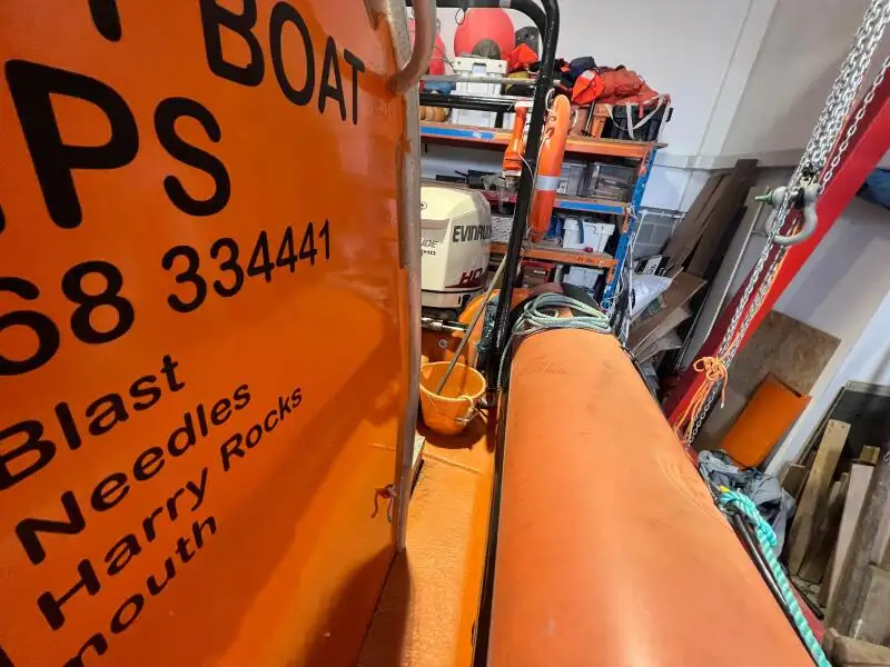 Arbeidsbåter til salgs