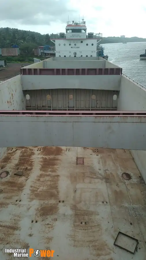 Containerskip til salgs