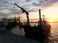Arbeidsbåter til salgs