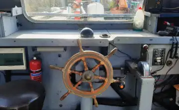 Arbeidsbåter til salgs