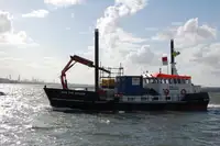 Arbeidsbåter til salgs