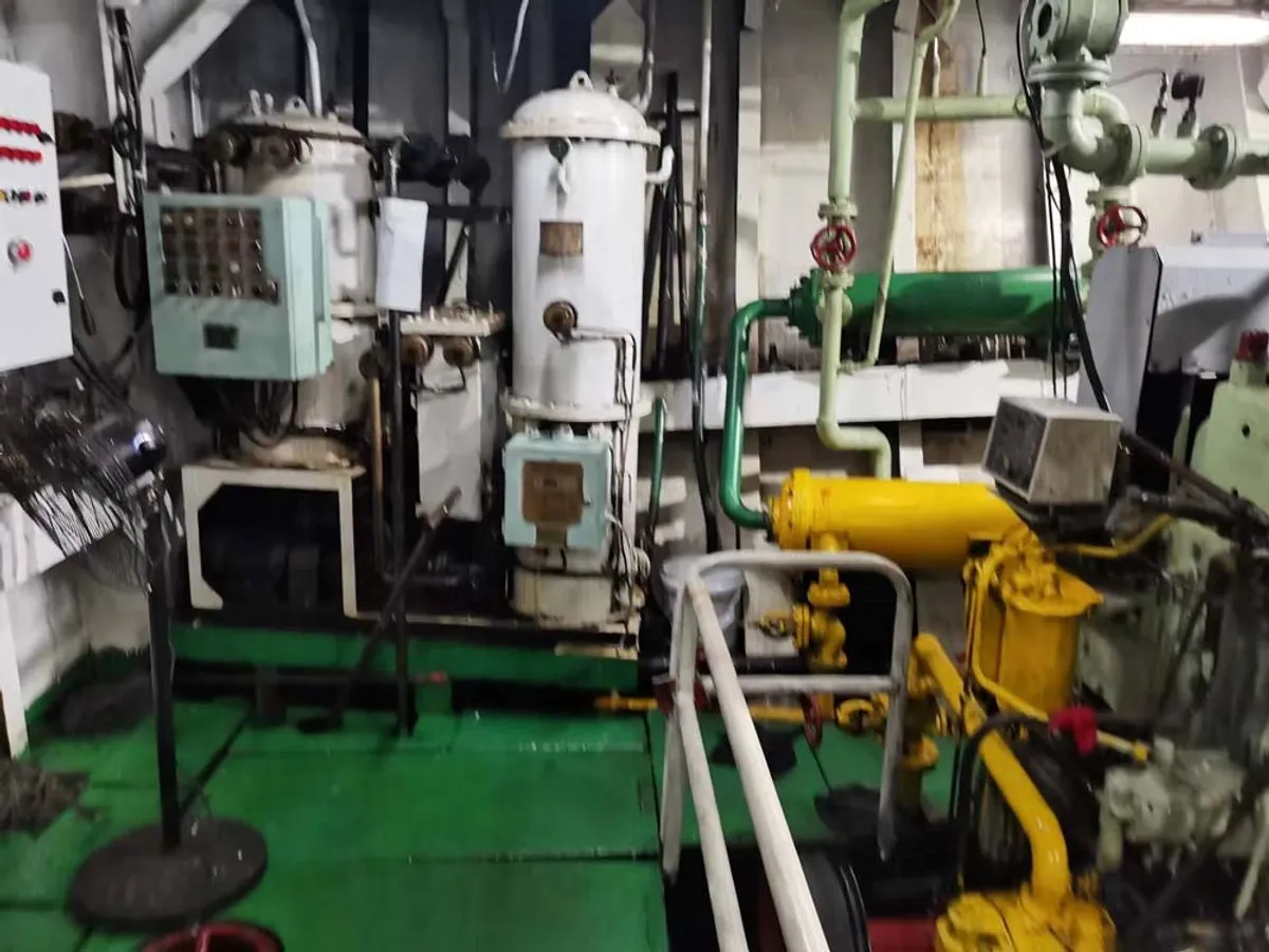 Containerskip til salgs