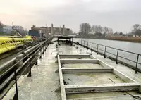 Ponton til salgs