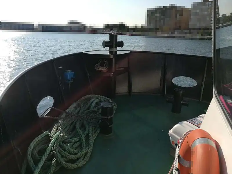 Arbeidsbåter til salgs