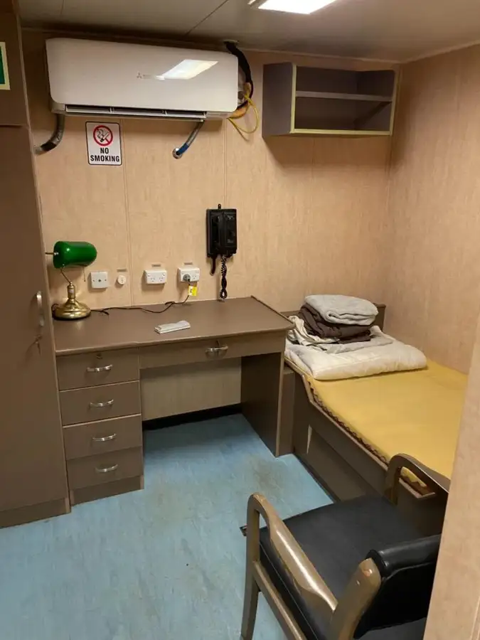 Arbeidsbåter til salgs