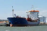 Oil/Chemical tanker til salgs