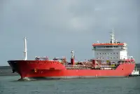 Oil/Chemical tanker til salgs