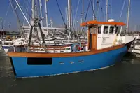 Arbeidsbåter til salgs