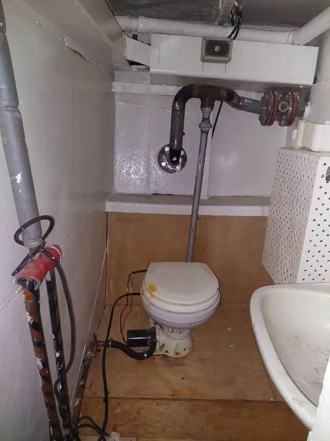 Arbeidsbåter til salgs