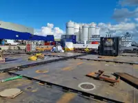 Containerskip til salgs