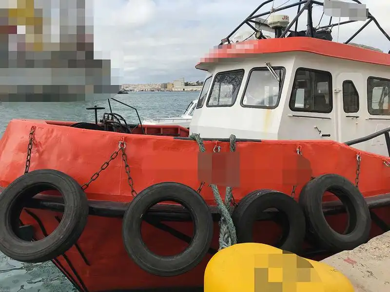 Arbeidsbåter til salgs