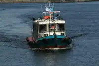 Mannskapsbåt til salgs
