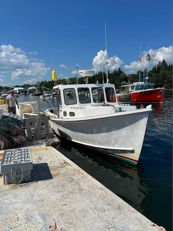 Fiskeforedlingsfartøy til salgs
