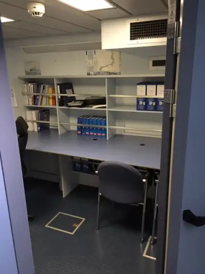Patruljebåt til salgs