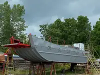 Landingsfartøy, tank til salgs