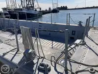 Landingsfartøy, tank til salgs