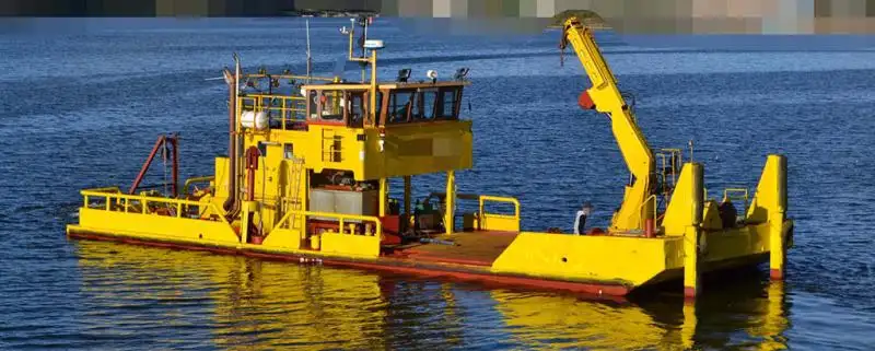 Arbeidsbåter til salgs