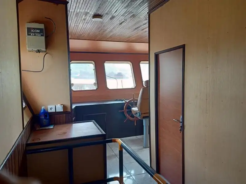 Landingsfartøy, tank til salgs